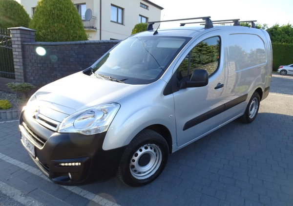 Citroen Berlingo cena 64575 przebieg: 51000, rok produkcji 2018 z Wolbrom małe 436